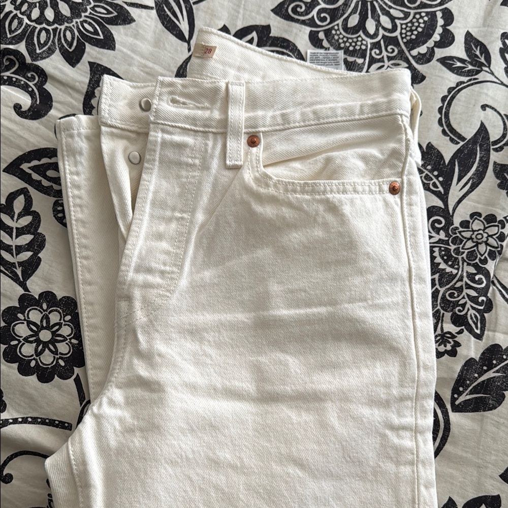 Levi's White High Rise Jeans Medium Weight Denim 28